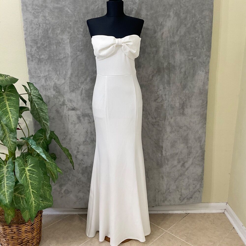 Vow’d Mermaid Wedding Gown women’s Size 4 white front knotted Bow sleeveless